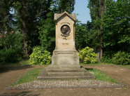 Fröbeldenkmal – Schwarzburger Straße